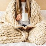 SAMIAH LUXE Chunky Knit Blanket Throw 50x30", Cream Chenille Chunky Knit Throw Blankets for Living Room Decor or Boho Decor, Personal Lap Blanket for Couch or Bed, Cable Knitted Crochet Lap Blankets