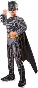 Rubie's Costume DC Superheroes Batman Child Deluxe Costume, Medium