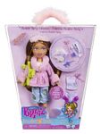 Bratz Slumber Party - Yasmin Fashion Doll - With 2 Sets of Pyjamas, Plush, and Accessories - Suitable for Kids and Collectors