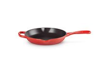 Le Creuset Signature Enamelled Cast Iron Skillet Frying Pan With Helper Handle and Two Pouring Lips, 20 cm, Cerise, 20182200600422