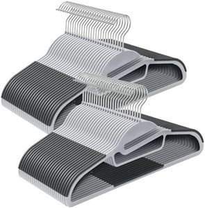 SONGMICS Grucce in Plastica 50 Pezzi, Apertura per Collo Stretto, Antiscivolo e Salvaspazio, Spessore 0,5 cm, Larghezza 41,5 cm, Gancio Girevole a 360°, Grigio Chiaro e Grigio Scuro CRP41G-50