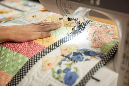 Brother FS200CE Sewing Machine – Computerized, 200 Stitch Options