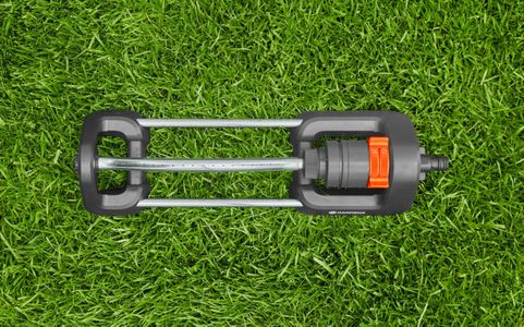 Gardena Aqua S Rectangular Lawn Sprinkler – 90–220m², 7–17m Range, Metal Filter