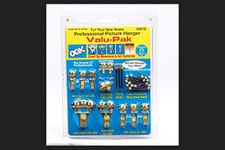 OOK 50918 Professional Picture Hangers, Reusable Art Hooks, Padded, Brass, 5lbs - 100lbs (Hangs 12 Pictures)