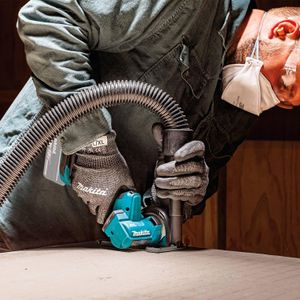 Makita 18V Cordless Disc Cutter – Compact Power Tool