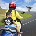 MOMITTLE Baby Two Wheeler Safety Belt For Kids | Baby Safety Products | Baby Holder For Bike | 2 Wheeler Safety Belt For Kids | Double Buckles For Extra Safety, Tribe Man, Black, 1 Count