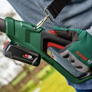 Bosch Cordless Pruner UniversalChainPole 18 – 2.5Ah Battery, 18V