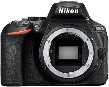 Nikon D560