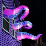 Joiedomi 3 Pcs Halloween Inflatable Giant Octopus Tentacle with Build-in LEDs Broke Out from Window, Blow Up for Halloween Window Decoration, Outdoor Yard Lawn Garden Holiday Party Decor