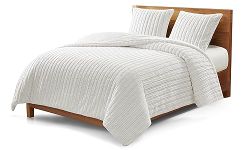 UGG 13080 Kenzie King-Cali King Comforter Set Ultra Soft Hypoallergic Comfy Luxurious Faux Fur Bedding Set Machine Washable Blanket Comforter Set and Two King Pillow Shams, King/California King, Snow
