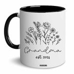 BSQUIELE Grandma Gifts - Mothers Day Grandma Gifts - Grandma 2024 Mug - Christmas, Birthday, Pregnancy Announcement Gifts For Nana, Granny, Grandmother, Mom, Women - Promoted To Grandma 11OZ