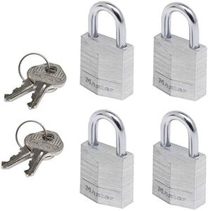 MASTER LOCK Petits Cadenas [Clés communes] [Pack Familiale de 4] 9120EURQNOP - Idéal pour les Sacs à Dos, les Bagages, les Valises , les Casiers et plus