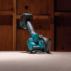 Makita 18V Cordless Disc Cutter – Compact Power Tool