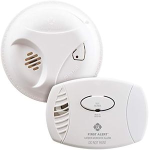 First Alert SA303CN3 Smoke and CO400 Carbon Monoxide Detector, Alarm Combo Pack, Battery Powered