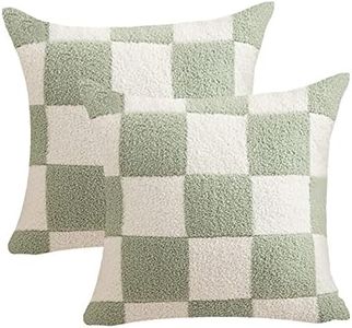 NIDITW Set of 2 St Patrick's Day Gift Ultra Soft Checkerboard Throw Pillow Cover Fuzzy Microfiber Chessboard Gingham Cushion Case Cozy Checkered Pillowcase Decor for Sofa Couch 18x18 Inches (1-Green)