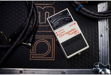 BOSS TU-3 Chromatic Guitar Tuner Pedal – Compact Stompbox
