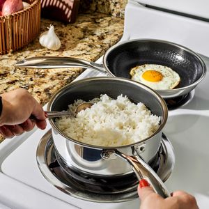 HexClad Hybrid Nonstick Saucepan, 2L – Stainless Steel Cookware