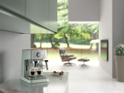 De'Longhi Stilosa Espresso Machine, Green – Compact Coffee Maker