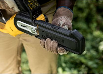 DEWALT 18V XR Pruning Saw – Cordless, Tool Only