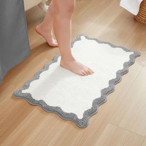 MONDAY MOOSE Bath Mat with Scalloped Wavy Ripple Design, Microfiber Absorbent Non Slip Tufted Rug for Floor, Shower or Kitchen (16x24 inch, Gray)