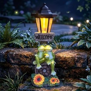ZYLiWoo Solar Frog Garden Statue, Outside Frog Statue Gift - Outdoor Solar Garden Figurines Decorative Art Housewarming Gift Suitable for Balcony, Courtyard, and Lawn Decor