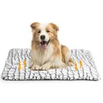 Petace Dog Self-heating Pad 75 x 50 cm, Pet Self-warming Mat, Electric-Free Warm Bed for Kittens & Small Puppy, Self-heated Dog Blanket Machine Washable