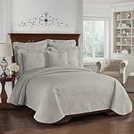 Historic Charleston King Charles Modern Farmhouse Floral Matelasse Coverlet, Full/Queen, Grey