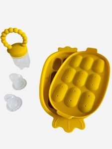 Luca Bee - Baby Fruit Feeder and Freezer Tray (Yellow) | Freeze Breast Milk | Freeze Baby Food | Fruit Feeder Comes with 3 Pouch Sizes