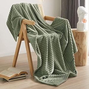 QOFLY Flanelle Couverture Polaire, 150x200cm Olivgrün Moelleuse Couverture Polaire, Jeté de Canapé Couverture Chaude et Douce en Peluche Plaid Polaire