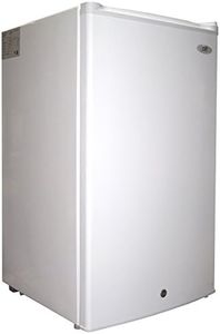 SPT UF-304W: 3.0 cu.ft. Upright Freezer in White - ENERGY STAR