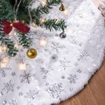 Lanpn Christmas Tree Blanket Christmas Tree Skirt, Large Faux Fur Snowflakes Round Christmas Tree Blanket Underlay Rug, Christmas Tree Skirt for Christmas Tree Decorations (Sliver, 90 cm)