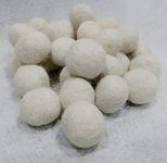 FILZ FUNK SRI Comes with Handmade 100% Wool Felt Balls for Craft, Curtains Tye, Kids Room DECORE Garlands, in Valentine Colours Size 2.5cm/1", Pack of 50 PCS (White)