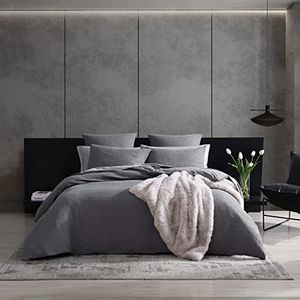 Vera Wang-