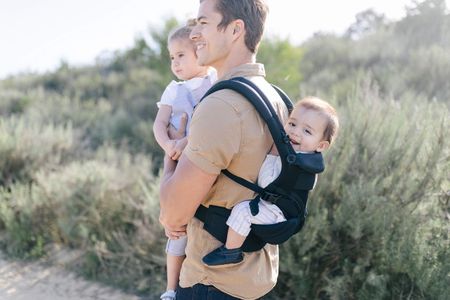 Ergobaby Omni 360 Baby Carrier – Onyx Black, All Positions