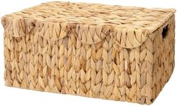 StorageWorks Scalloped Edge Wicker Basket with lid, Wicker Storage Basket with Built-in Handles, Handwoven Basket for Décor, Natural Water Hyacinth Wicker Basket for Shelves, Nursery Room