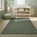 the carpet Relax Rug, Modern, Fluffy, Short Pile, Non-Slip Underside, Washable up to 30°C, Super-Soft, Fur Look, Dark Green, 80 x 150 cm