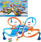 Hot Wheels Track Set with 1:64 Scal