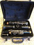 Hisonic Signature Series 2610 Bb Orchestra Clarinet with Case