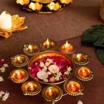 CRAZE CRAFTS Hammered Copper Look Diya Urli Diya & Flower Decorative Bowl For Floating Flowers And Tea Light Candles Home,Office And Table Decor| Diwali Decoration Items, Metal, Gold Finish. 500 ML