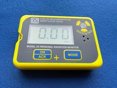 Ludlum Model 25 Personal Radiation Monitor Detector Dosimeter Geiger Counter