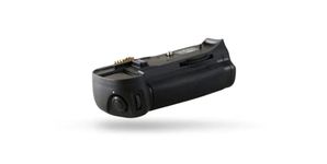 Newell Battery Grip MB-D10 for Nikon. Compatible Cameras: Nikon D300, D300s, D700, Compatible Batteries: EN-EL3e, AA