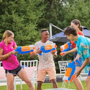 Nerf Super Soaker Flip Fill Water Blaster – Fast Fill Action