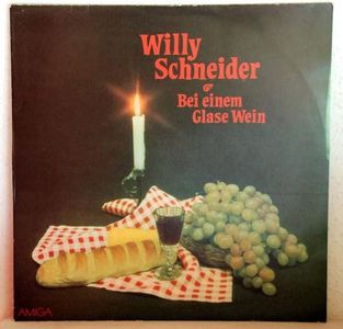 Bei einem Glase Wein (AMIGA) / Vinyl record [Vinyl-LP]