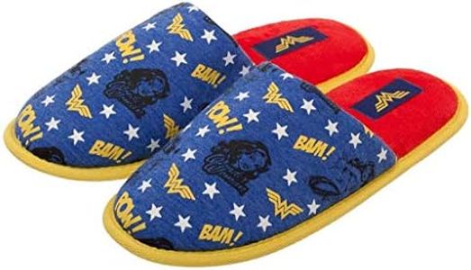 DC Comics: Wonder Woman All Over Print - Slide Slippers (Large)