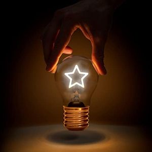Suck UK Lámpara de mesa recargable | Lámparas de mesa con forma de estrella que funcionan con pilas | Luz USB y decoración de escritorio con luz de estrella | Bombilla de batería | Lámparas