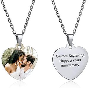 INBLUE Ciondolo Personalizzato a Forma di Cuore Incisione/Nome/Testo/Data/Immagine Colorata, Collana con Foto Incisa per Coppie Uomini Donne Regali Damigella d'Onore Amanti Gioielli