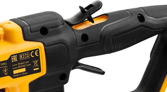 DEWALT XR 18V Cordless Pole Hedge Trimmer – Lightweight, Powerful