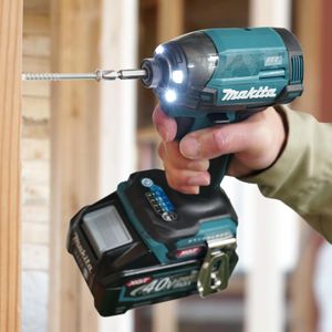 Makita 40V XGT Brushless Impact Driver – 2x 2.5Ah Batteries, Charger, Case