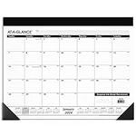 AT-A-GLANCE 2024 Desk Calendar, Mon