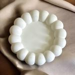 Nandini Homeware™ Hand Crafted White Concrete Round Bubble Tray Use as Multipurpose Organiser and Home Décor (Large Bubbled Boundary)